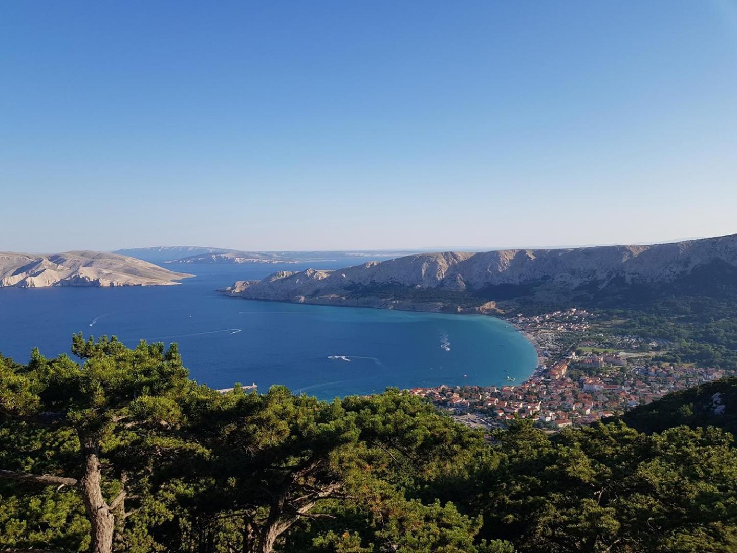 Apartments Kucar Baška Exteriér fotografie